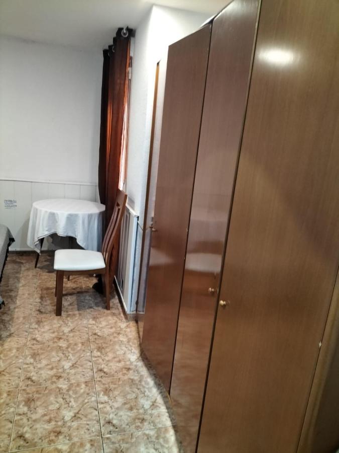 Habitacion Tranquila Y Familiar Madrid Exterior foto